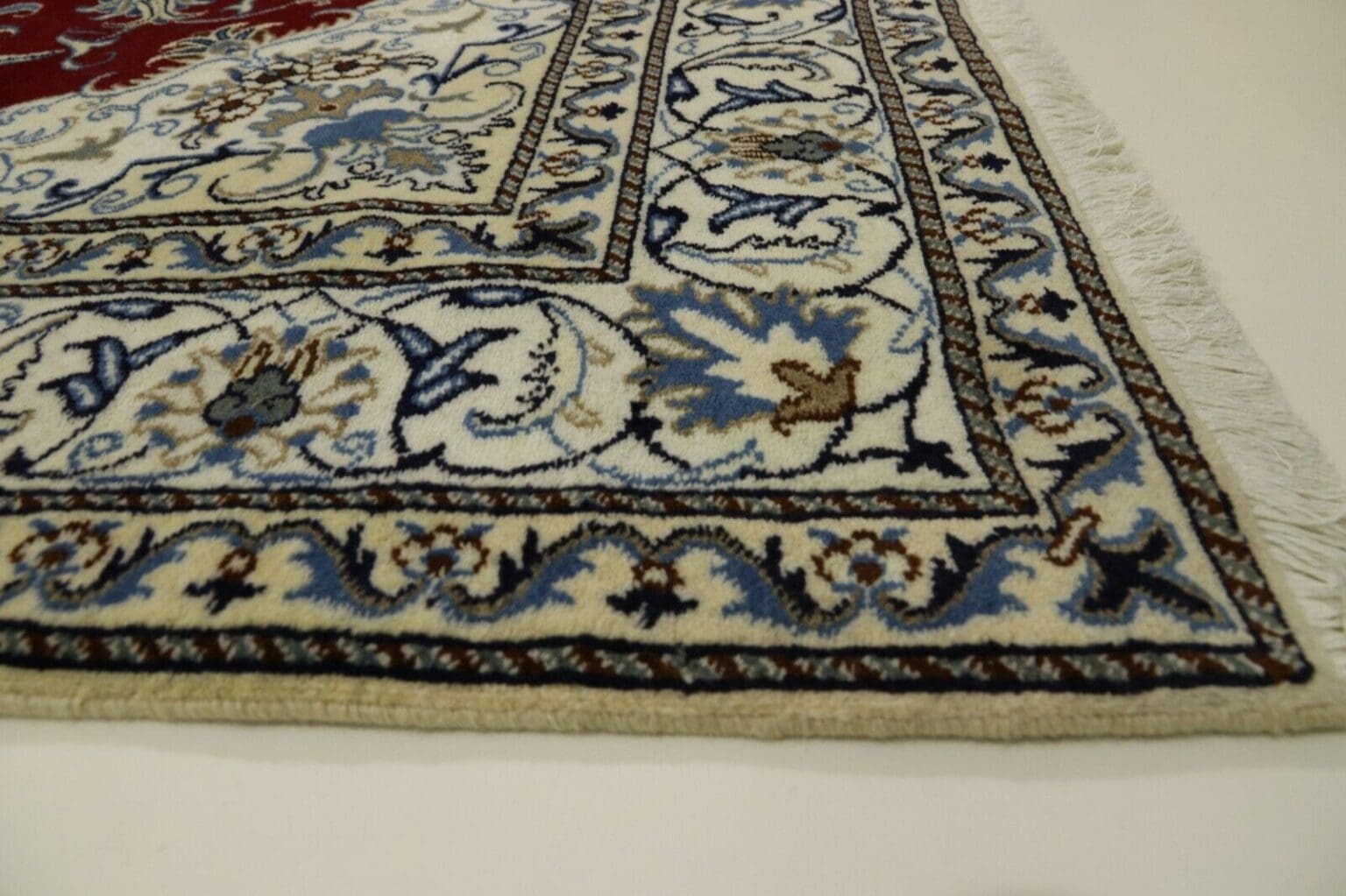 Perserteppich Nain 234 x 170 cm Wolle handgeknüpft