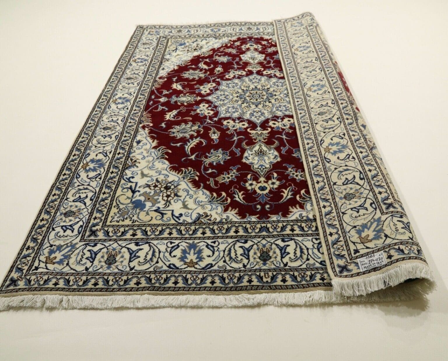 Perserteppich Nain 234 x 172 cm Schurwolle handgeknüpft