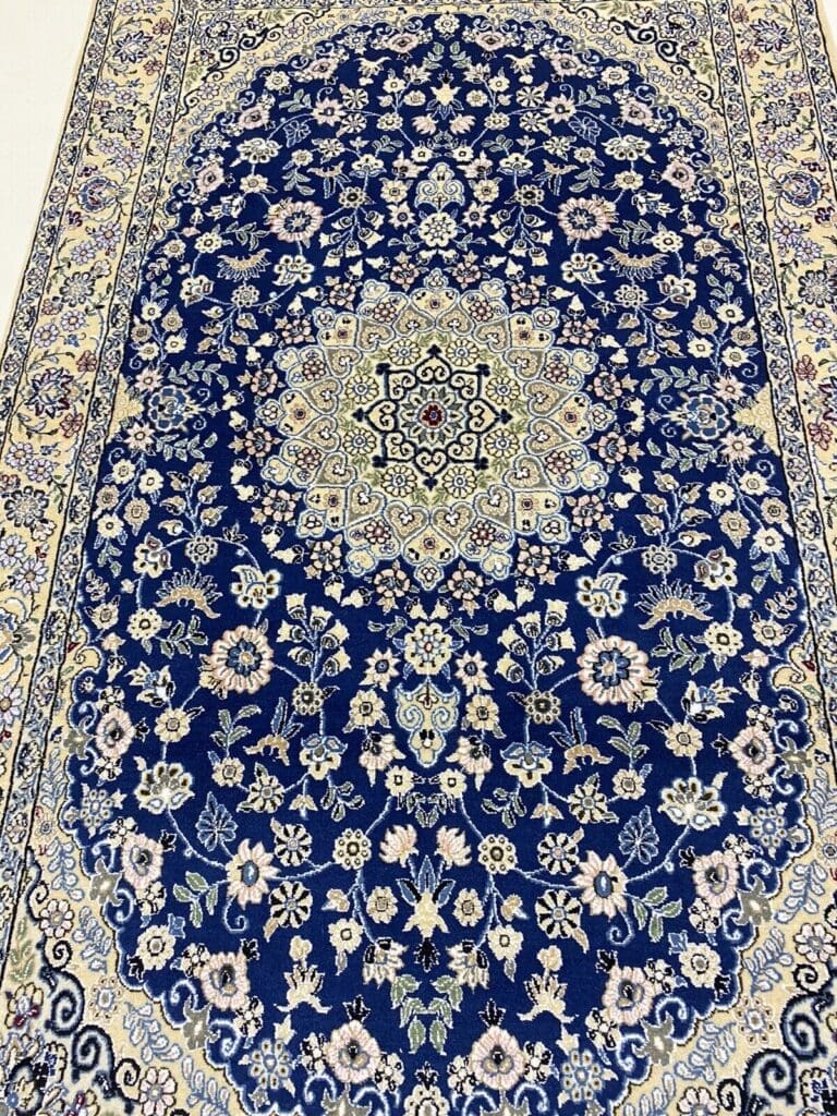 Perserteppich Nain 216 x 134 cm Wolle handgeknüpft