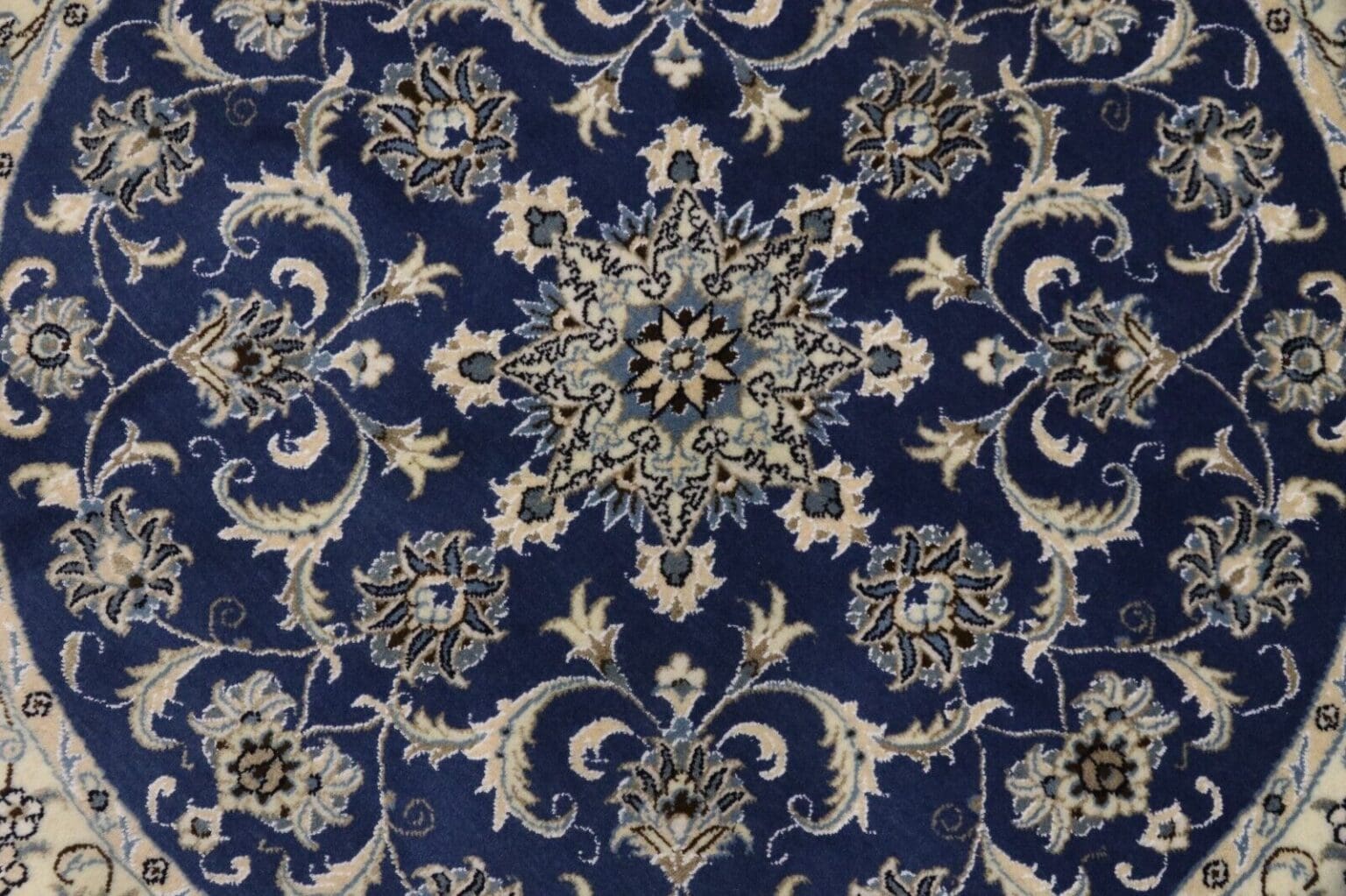 wunderschoner-orientteppich-super-nain-150x150-cm-ca-300000-knoten-m Perserteppich Nain 150 x 150 cm Wolle handgeknüpft