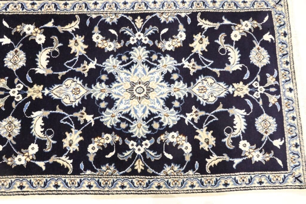 Perserteppich Nain 136 x 84 cm Wolle handgeknüpft