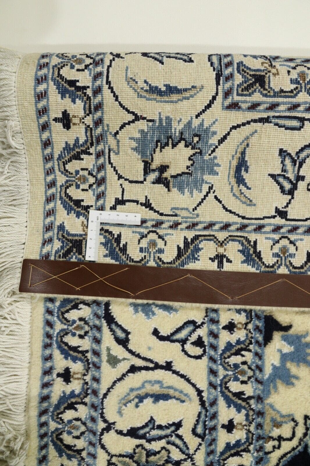 Perserteppich Super Nain 244 x 160 cm Wolle handgeknüpft