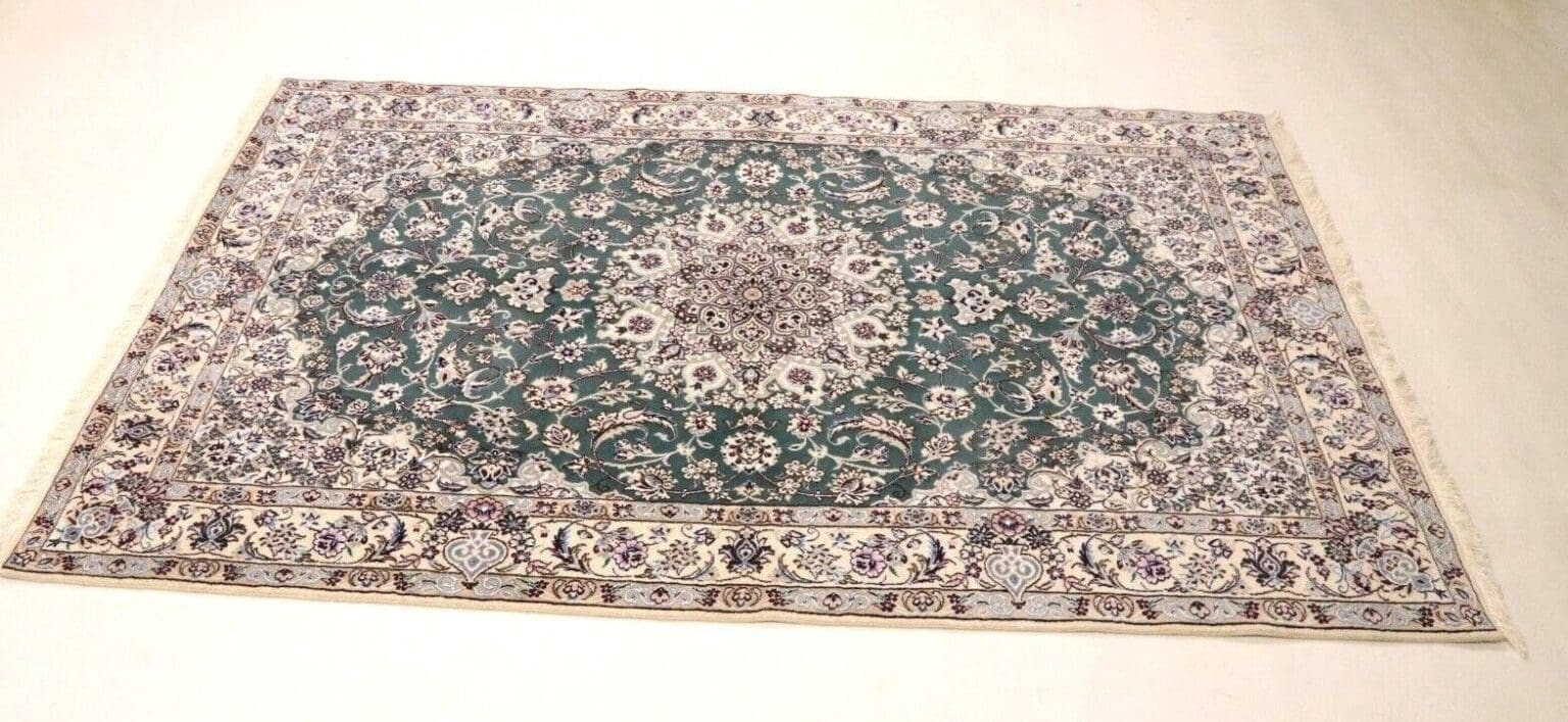 Perserteppich Nain 257 x 156 cm Wolle handgeknüpft