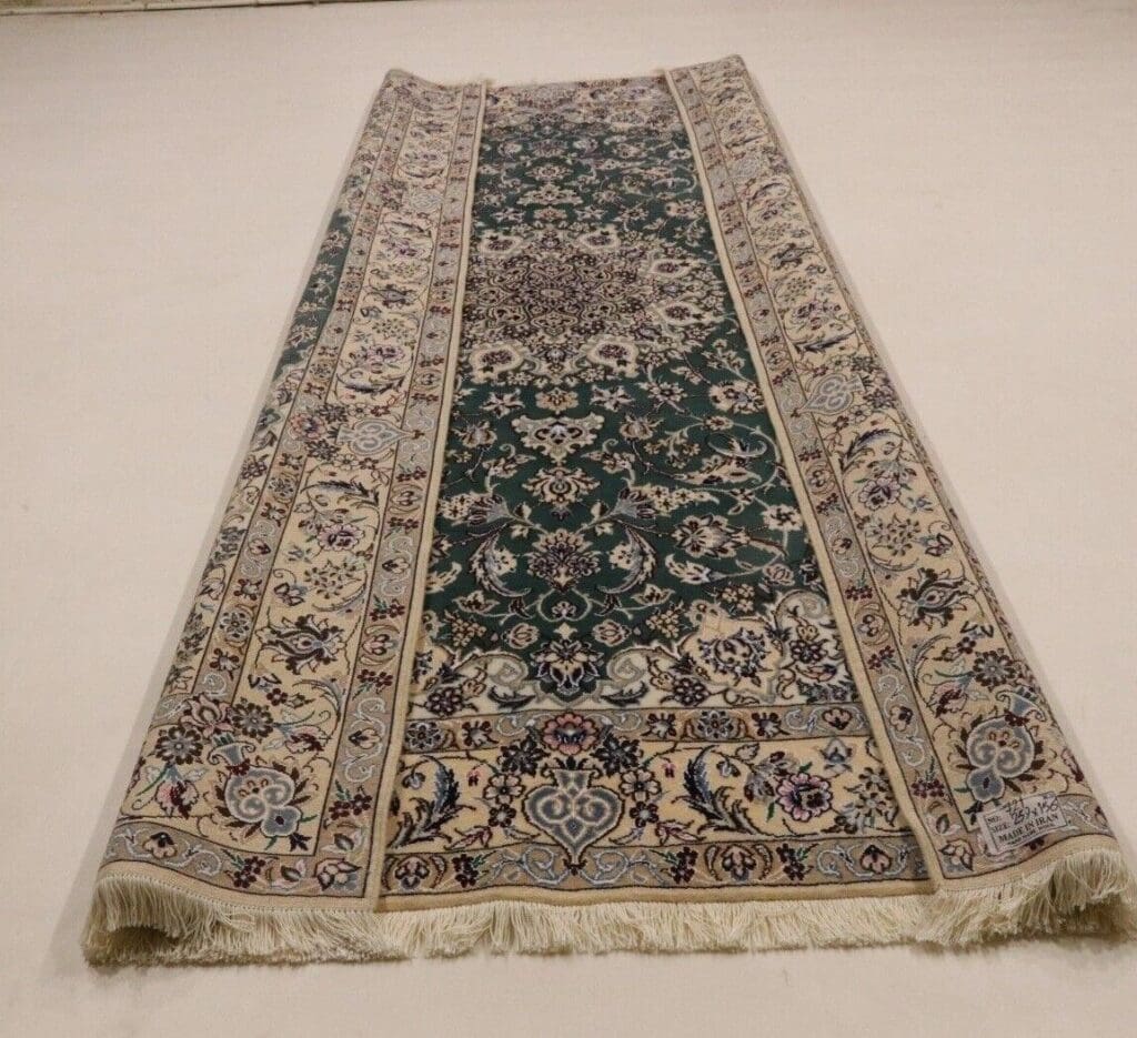Perserteppich Nain 257 x 156 cm Wolle handgeknüpft
