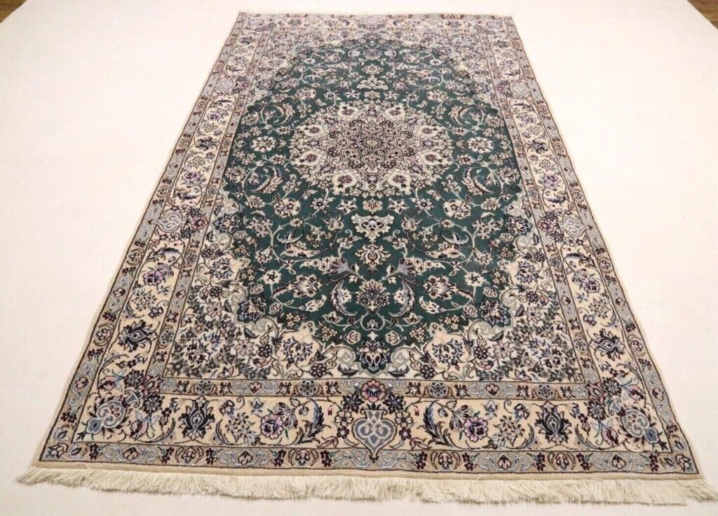 Perserteppich Nain 257 x 156 cm Wolle handgeknüpft