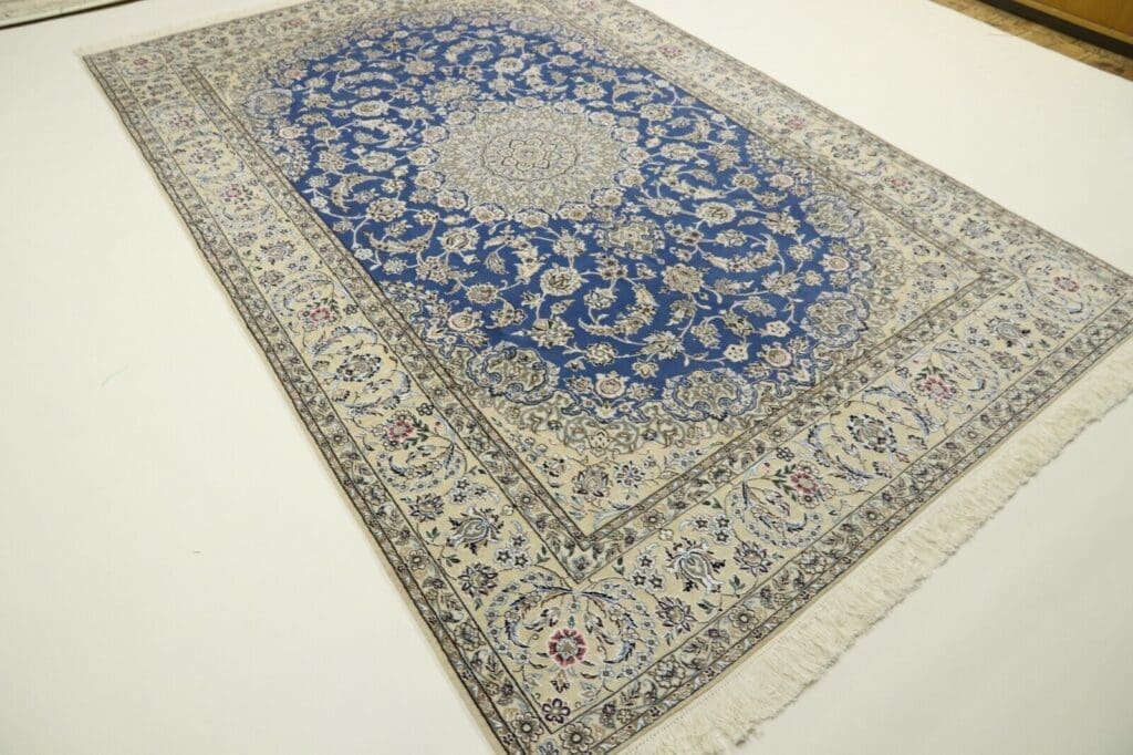 Perserteppich Nain 308 x 206 cm Wolle handgeknüpft