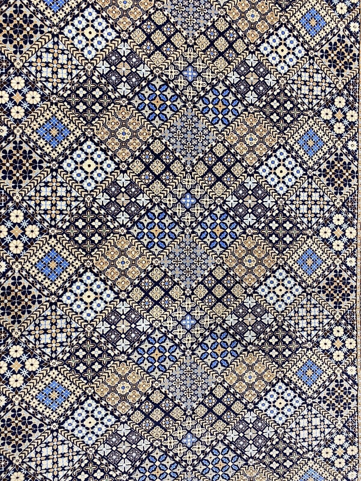 Perserteppich Nain 235 x 157 cm Korkwolle handgeknüpft