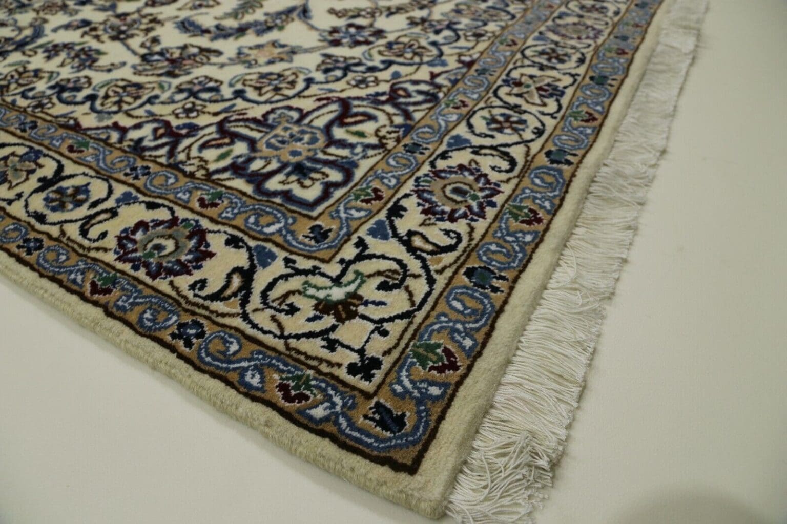 Perserteppich Nain 181 x 109 cm Wolle handgeknüpft