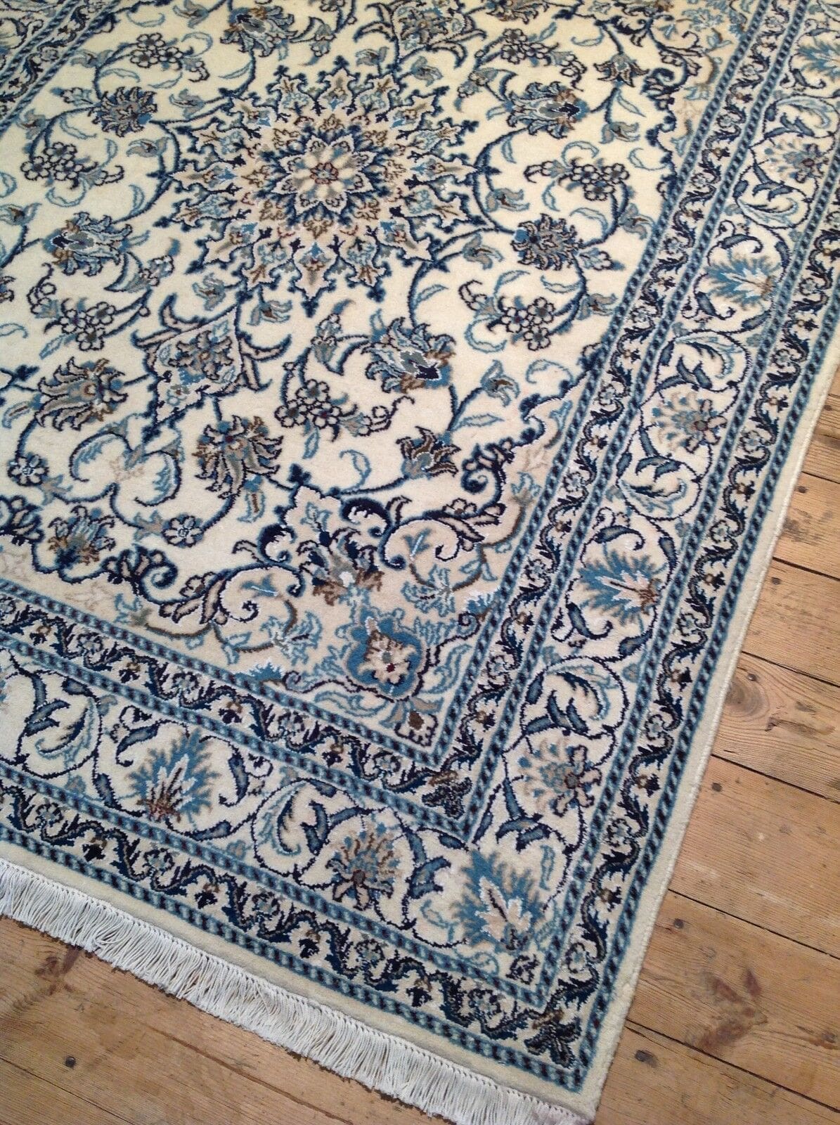 Perserteppich Nain 201 x 154 cm Wolle handgeknüpft