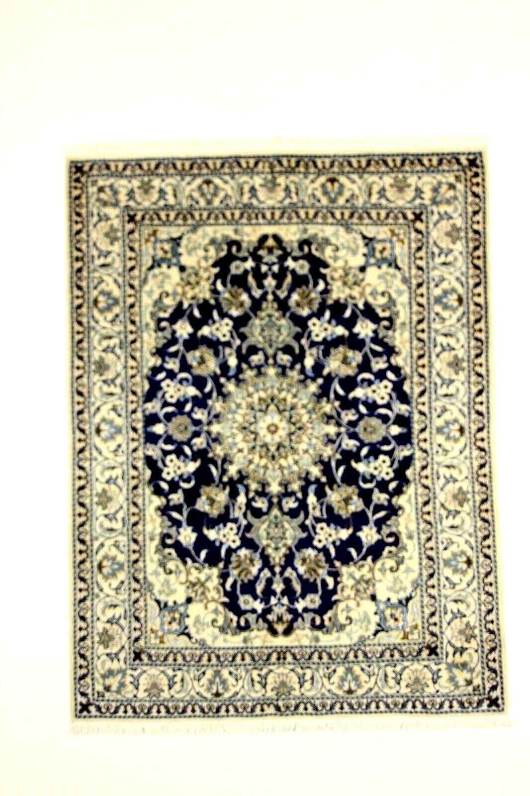 Perserteppich Nain 196 x 150 cm Wolle handgeknüpft