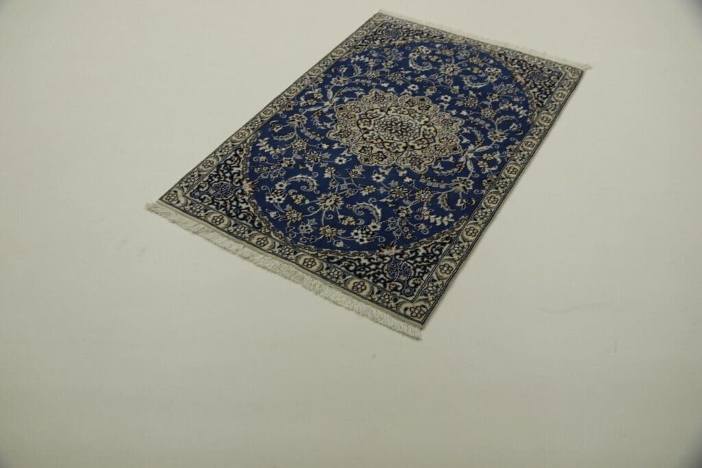 Perserteppich Nain 132 x 87 cm Wolle handgeknüpft