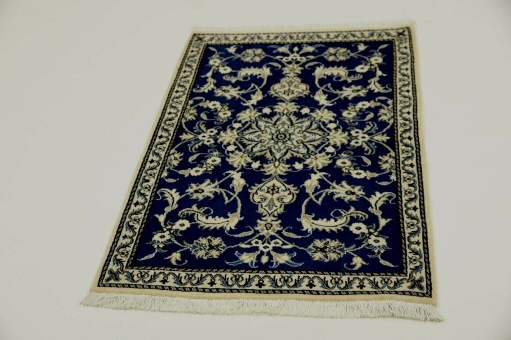 Perserteppich Nain 134 x 89 cm Wolle handgeknüpft