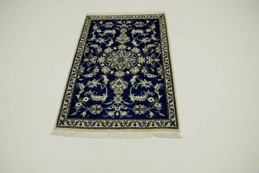 Perserteppich Nain 134 x 89 cm Wolle handgeknüpft