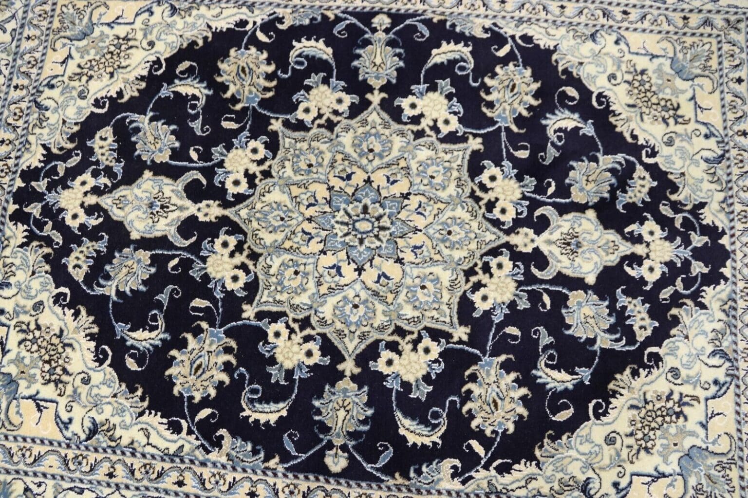 Orientteppich Nain 198x146 cm Schurwolle handgeknüpft