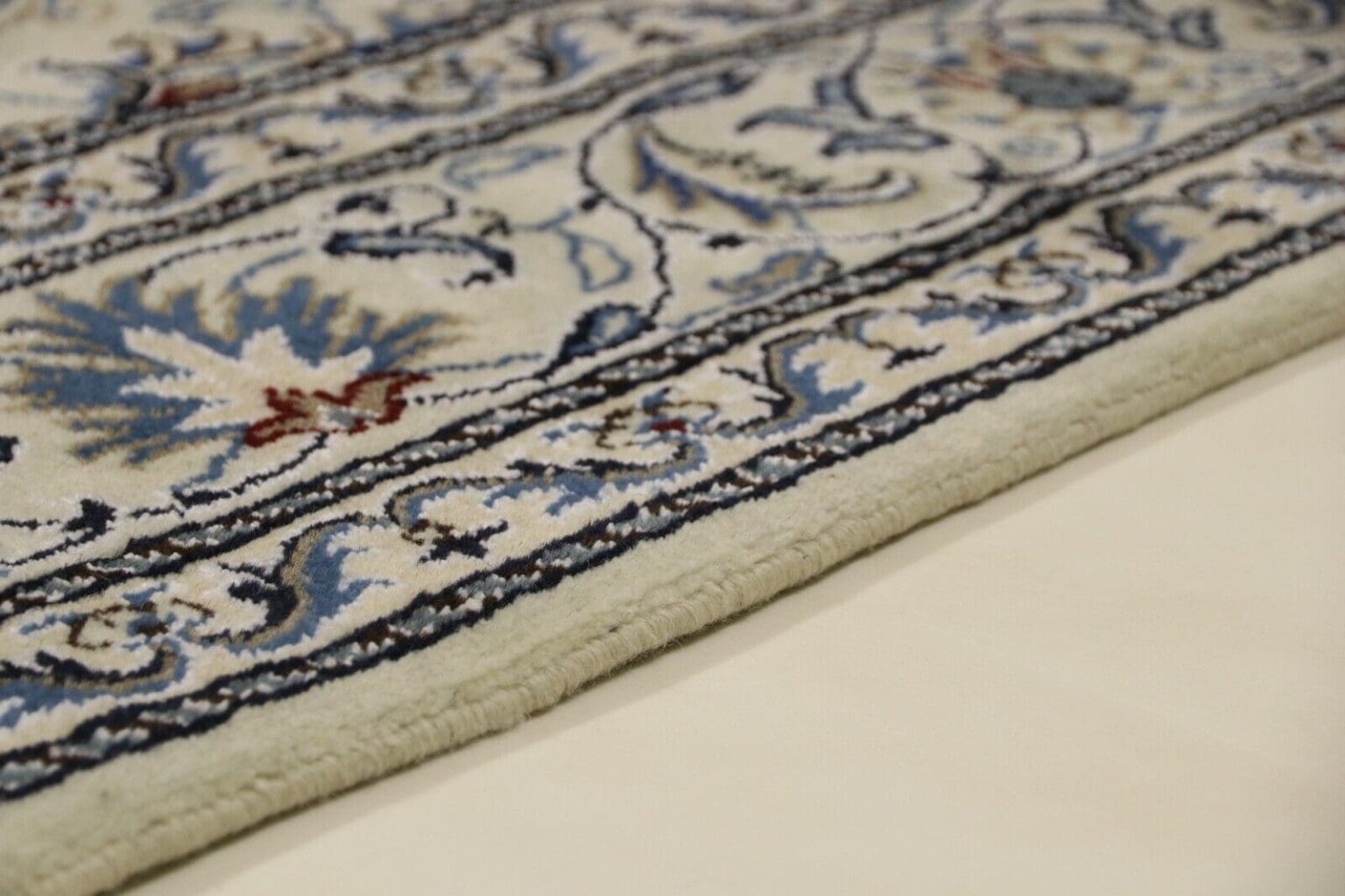orientteppich-super-nain-mit-seide-235-x-168-cm-ca-300000-knoten-m-90-1-2 Perserteppich Nain 235 x 168 cm Wolle handgeknüpft