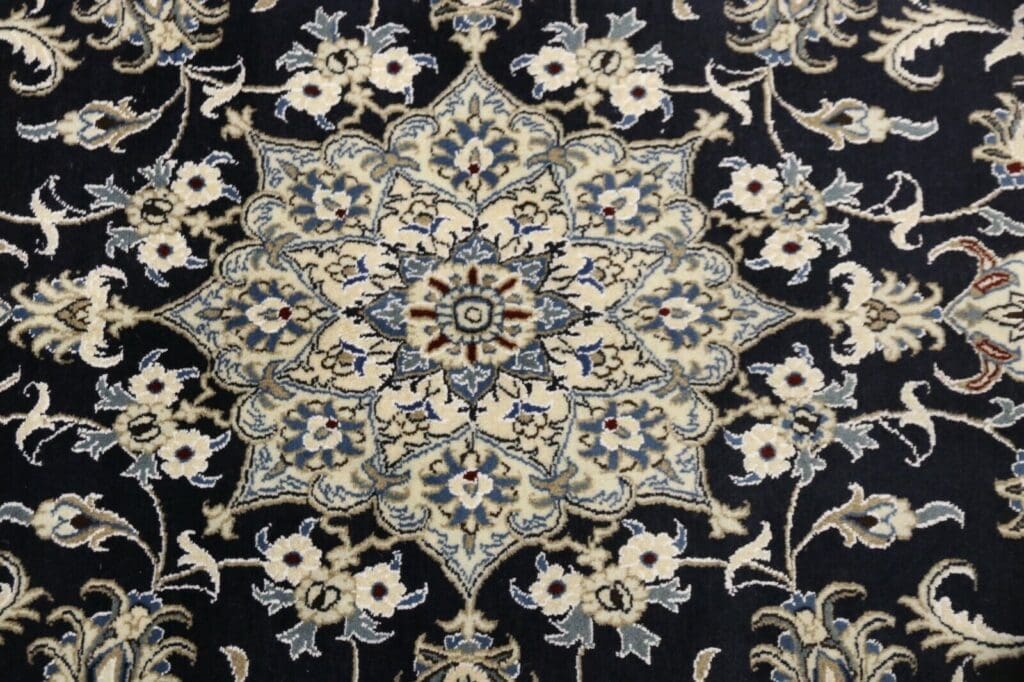 orientteppich-super-nain-mit-seide-235-x-168-cm-ca-300000-knoten-m-90-1-3 Perserteppich Nain 235 x 168 cm Wolle handgeknüpft