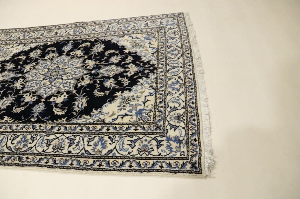 Perserteppich Nain 203 x 143 cm Wolle handgeknüpft