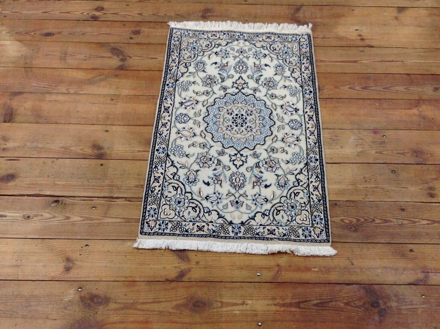 Perserteppich Nain 90 x 60 cm Wolle handgeknüpft