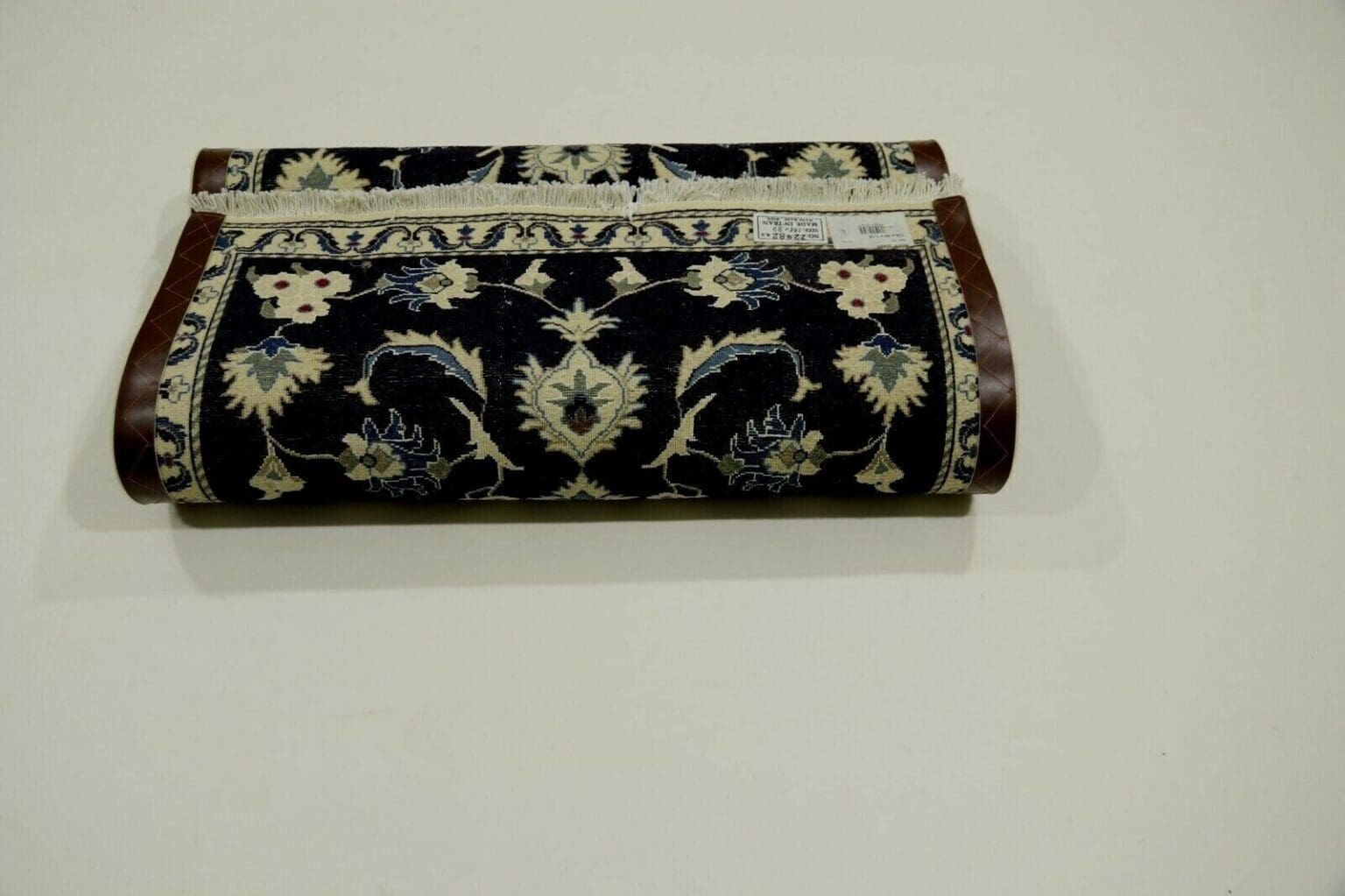 Perserteppich Nain 133 x 89 cm Wolle handgeknüpft