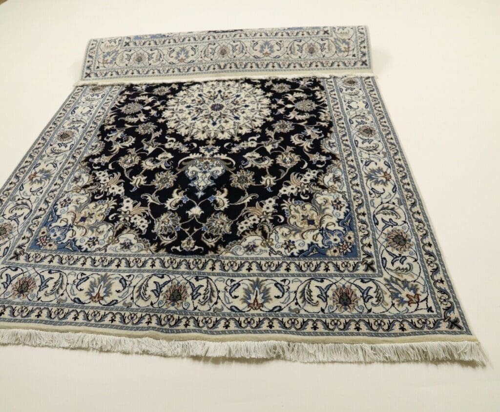 Perserteppich Nain 243 x 163 cm Schurwolle handgeknüpft