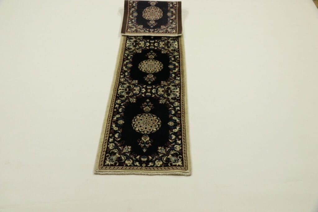 Perserteppich Nain 259 x 58 cm Schurwolle handgeknüpft