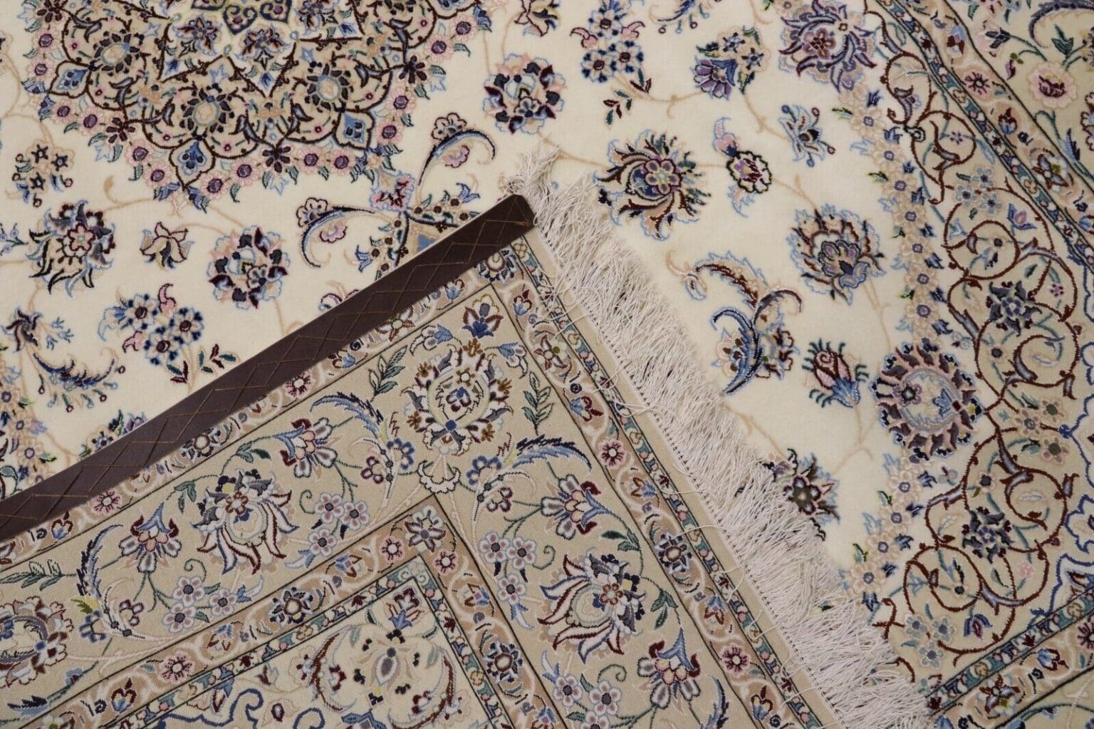 Perserteppich Nain 235 x 152 cm Korkwolle handgeknüpft
