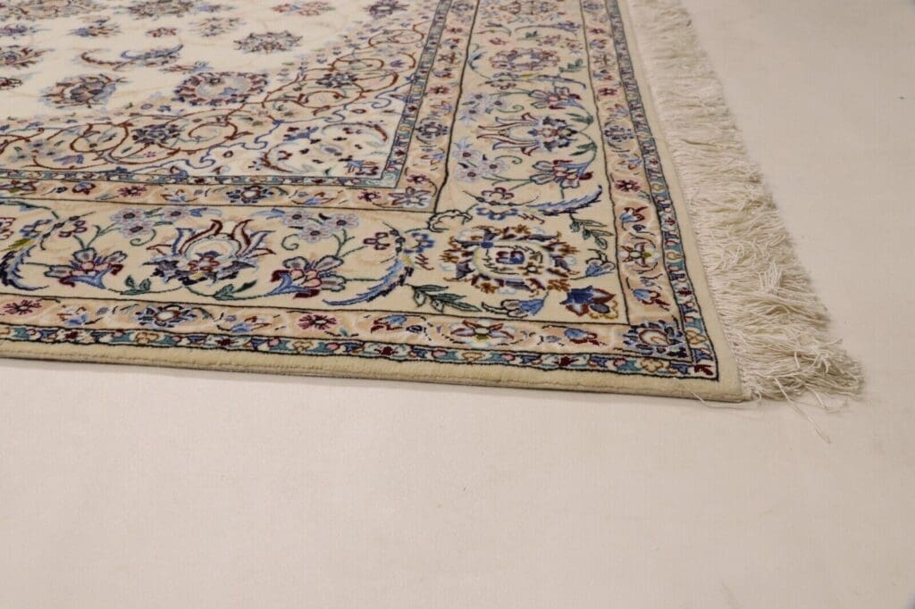 Perserteppich Nain 235 x 152 cm Korkwolle handgeknüpft