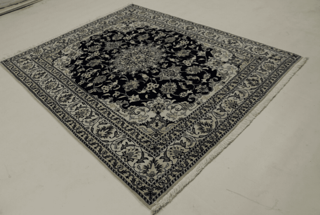 Perserteppich Nain 190 x 154 cm Wolle handgeknüpft