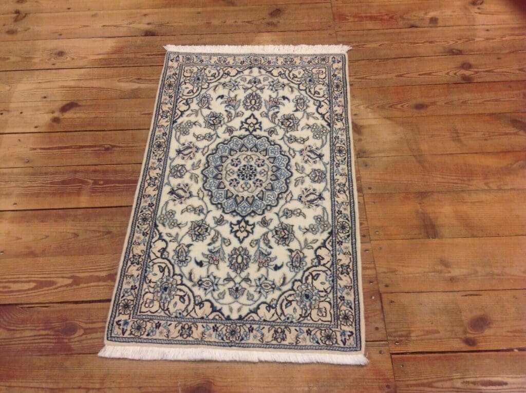 Perserteppich Nain 101 x 64 cm Wolle handgeknüpft
