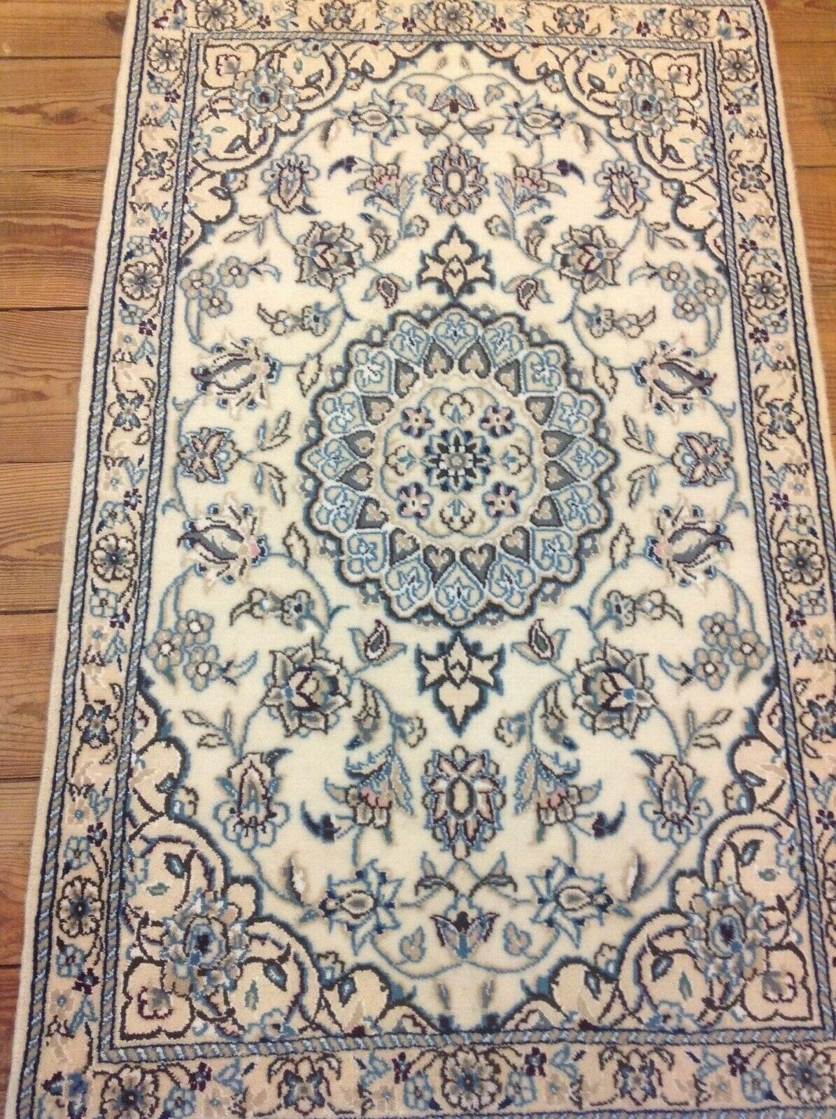 Perserteppich Nain 101 x 64 cm Wolle handgeknüpft