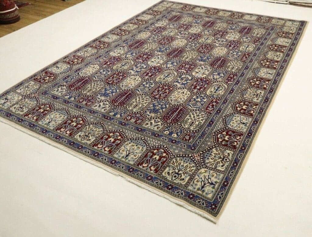 Perserteppich Nain 303 x 206 cm Schurwolle handgeknüpft