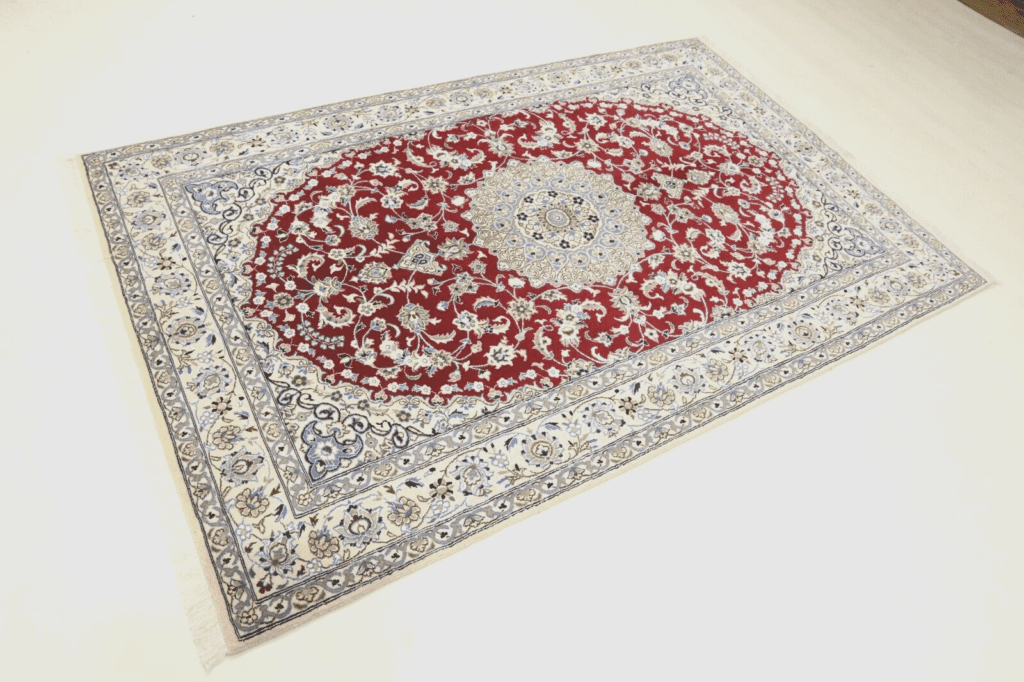 Perserteppich Nain 9la 240 x 158 cm Wolle handgeknüpft