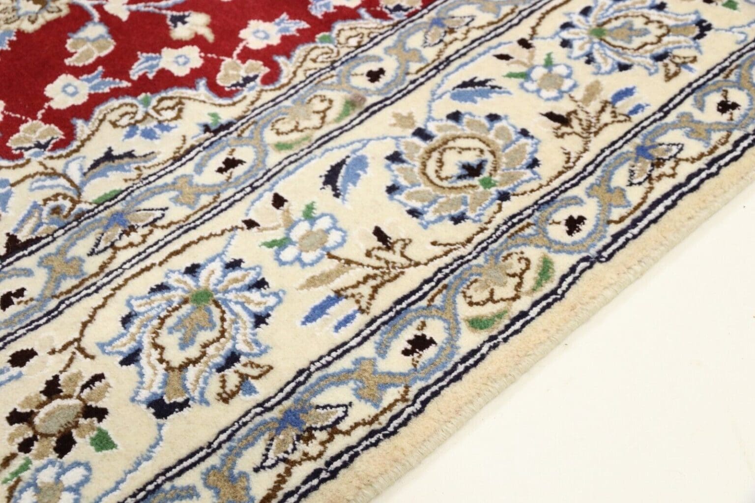Perserteppich Nain 9la 240 x 158 cm Wolle handgeknüpft