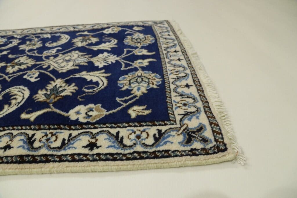 Perserteppich Nain 135 x 70 cm Wolle handgeknüpft
