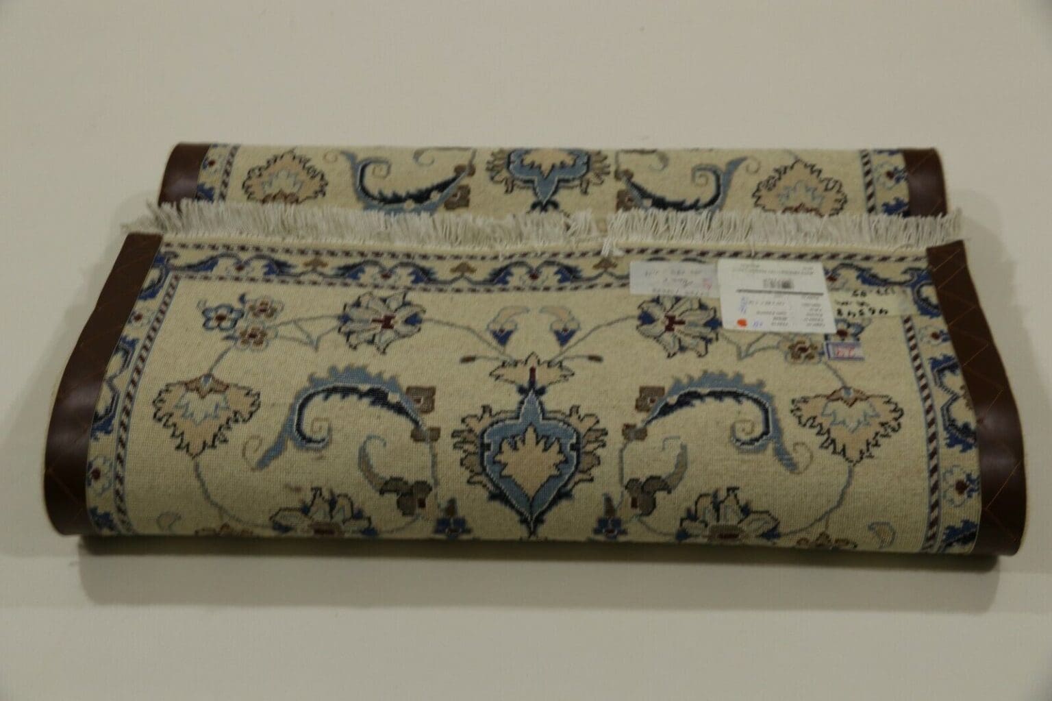 Perserteppich Nain 137 x 85 cm Schurwolle handgeknüpft