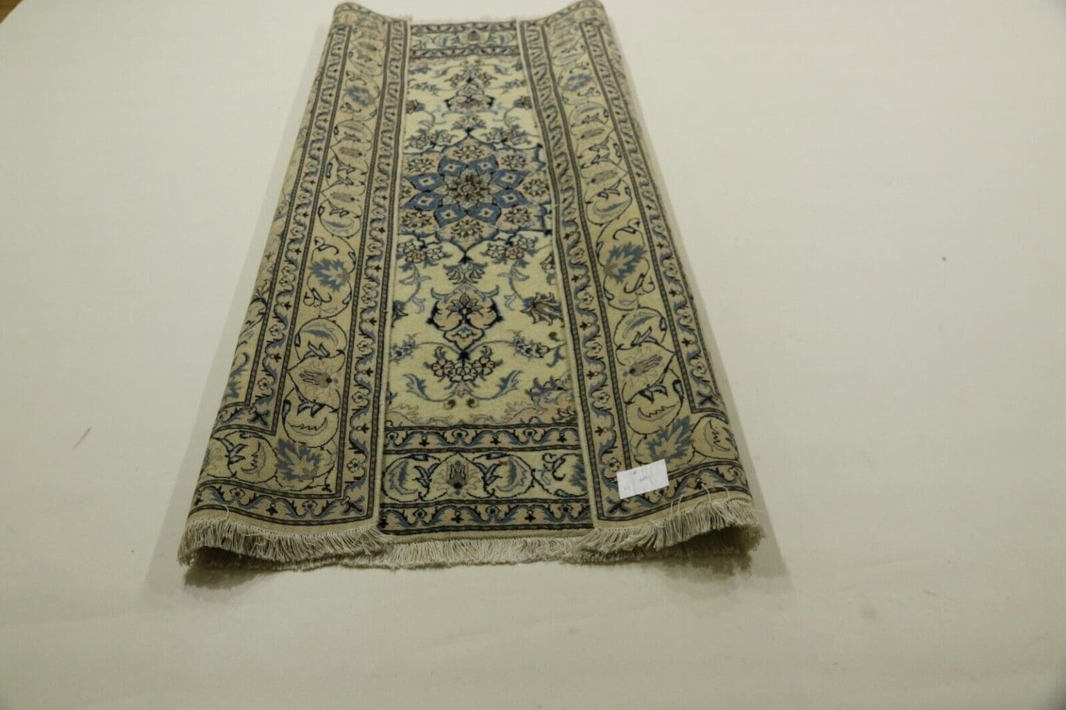 Perserteppich Nain 228 x 166 cm Wolle handgeknüpft