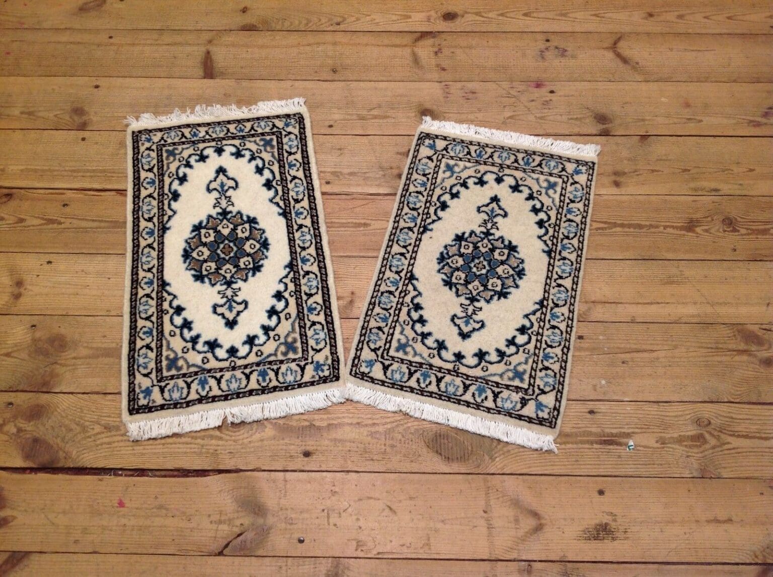 Perserteppich Nain 60x40 cm Schurwolle handgeknüpft