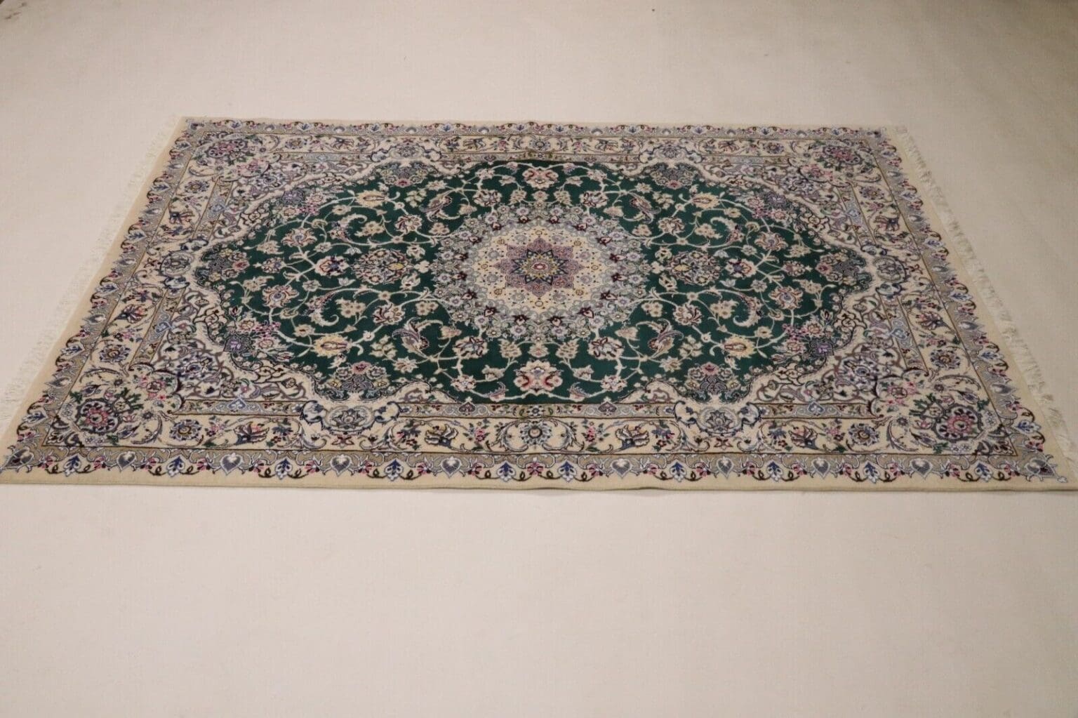 Perserteppich Nain 257 x 158 cm Wolle handgeknüpft