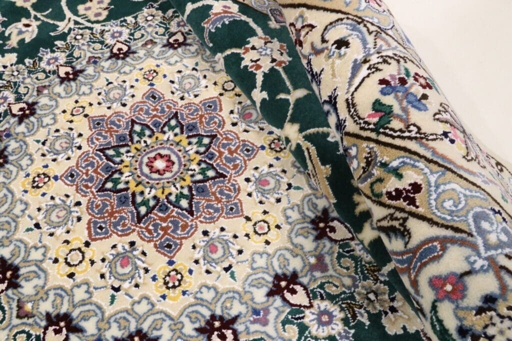Perserteppich Nain 257 x 158 cm Wolle handgeknüpft