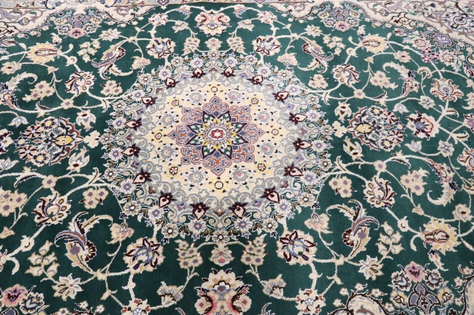 Perserteppich Nain 257 x 158 cm Wolle handgeknüpft