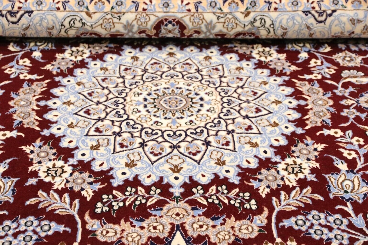 Perserteppich Nain 194 x 130 cm Wolle handgeknüpft (Verkauft)