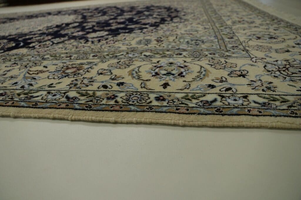 Perserteppich Nain 310 x 210 cm Wolle handgeknüpft