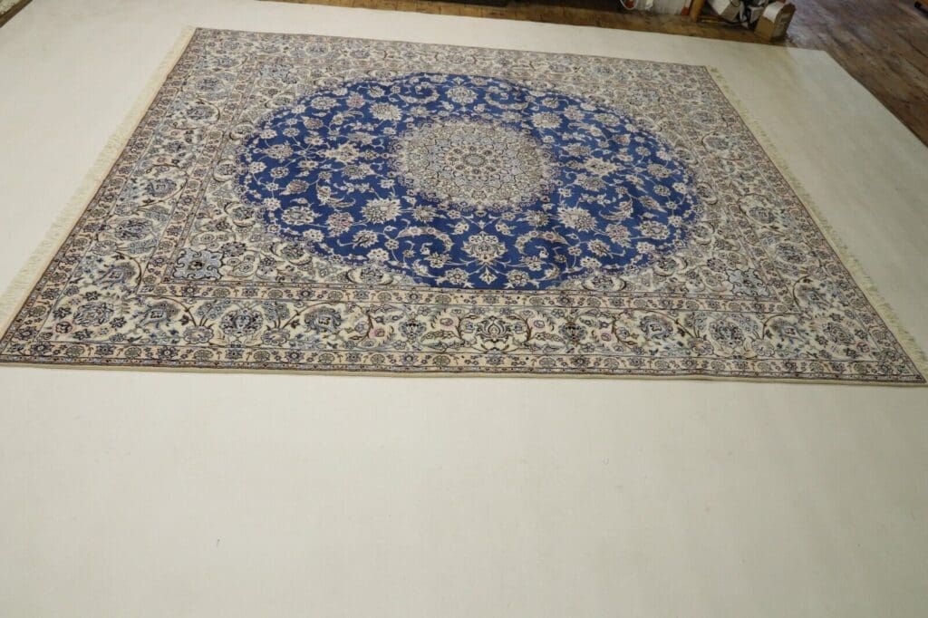 Perserteppich Nain 303 x 250 cm Schurwolle handgeknüpft