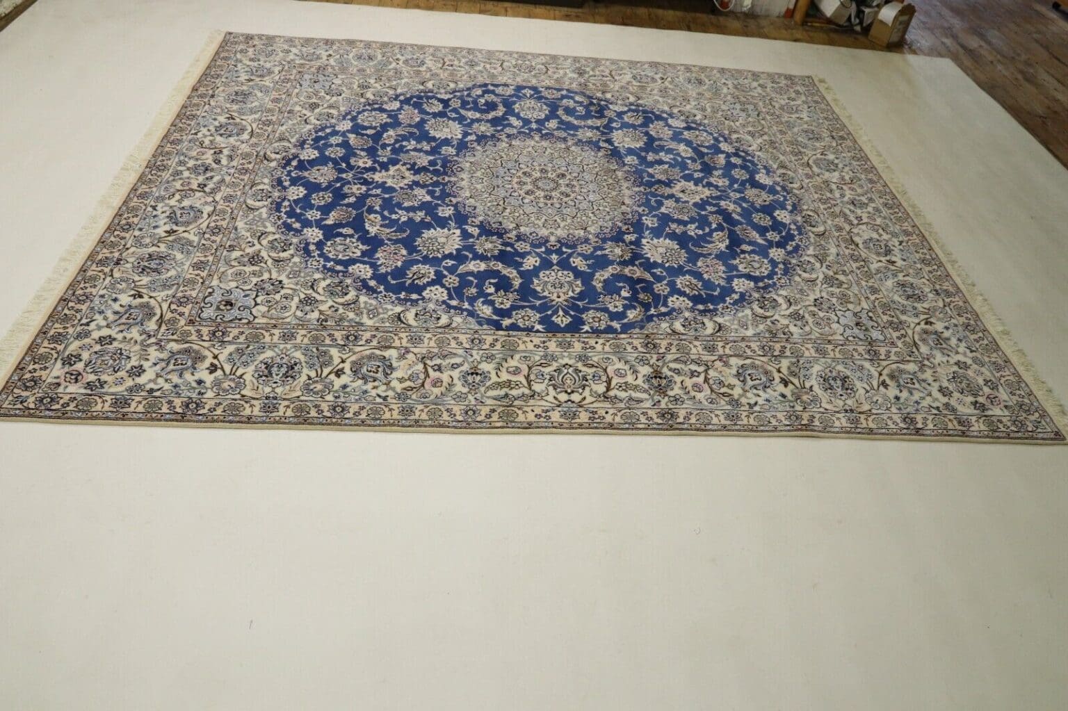 Perserteppich Nain 303 x 250 cm Schurwolle handgeknüpft