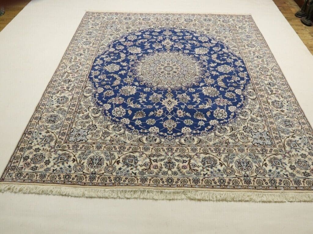 Perserteppich Nain 303 x 250 cm Schurwolle handgeknüpft