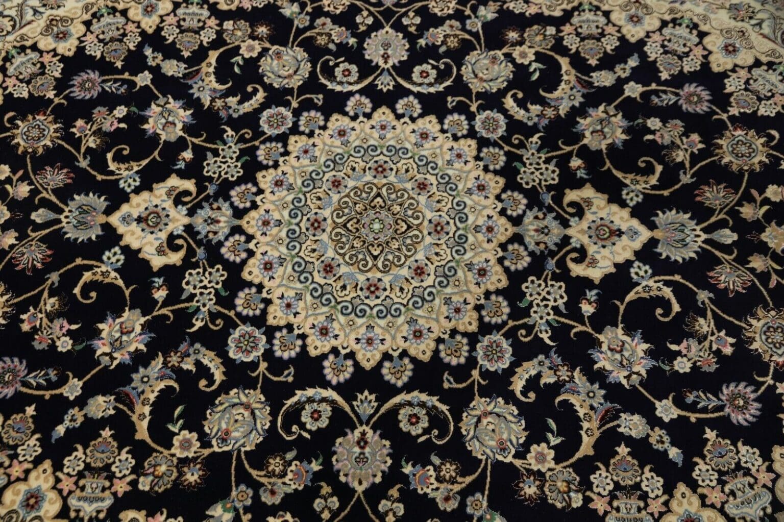 Perserteppich Nain 296 x 203 cm Wolle handgeknüpft