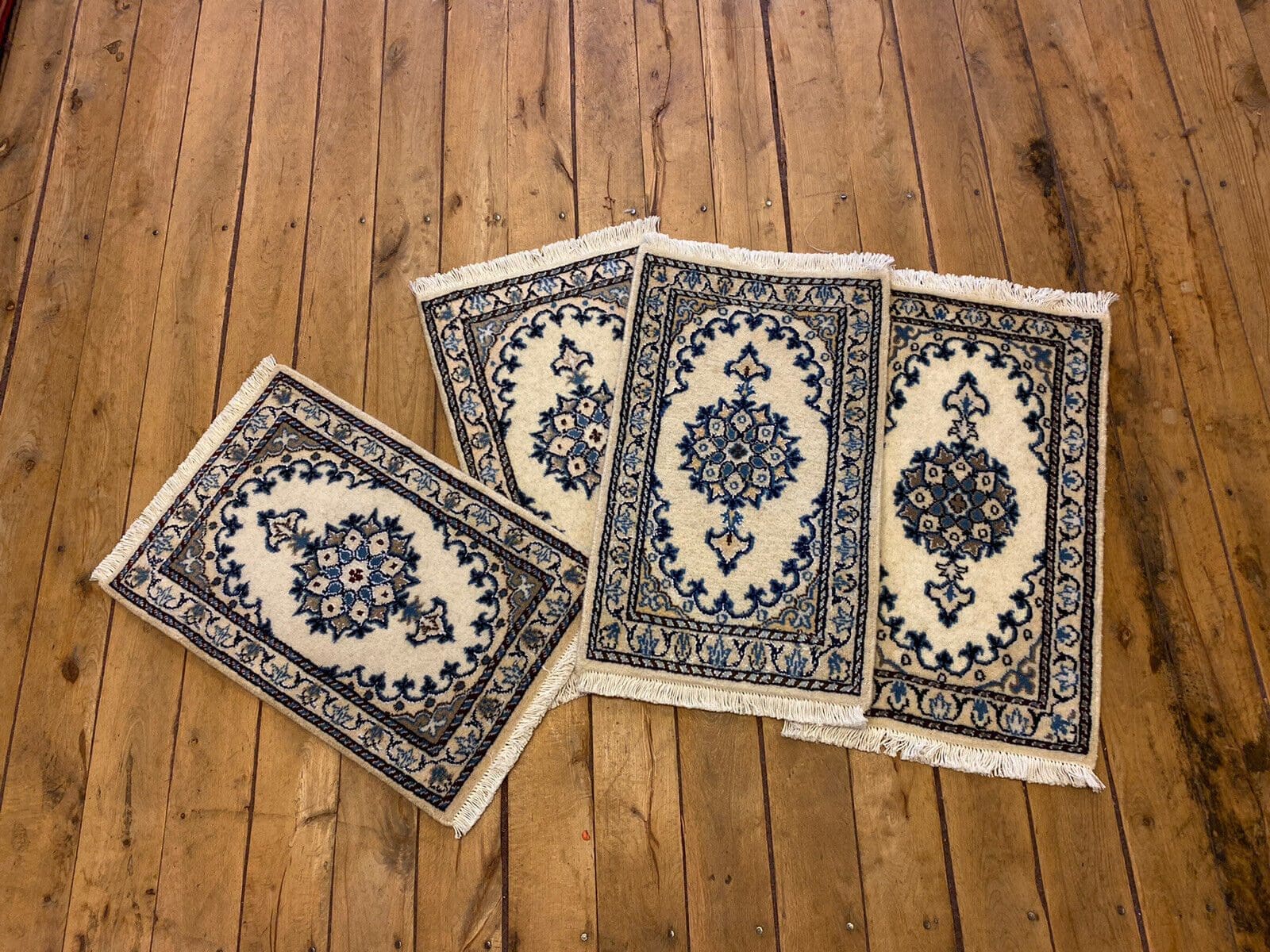 Perserteppich Nain 60 x 40 cm Schurwolle handgeknüpft