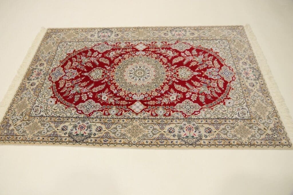 Perserteppich Nain 200 x 130 cm Wolle handgeknüpft