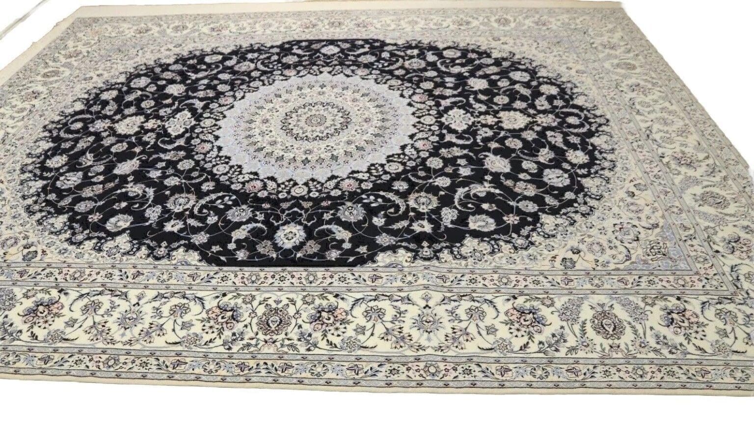 wunderschoner-perserteppich-410-x-305-cm-1000-knoten-m-handgeknupft Perserteppich 410 x 305 cm Korkwolle handgeknüpft
