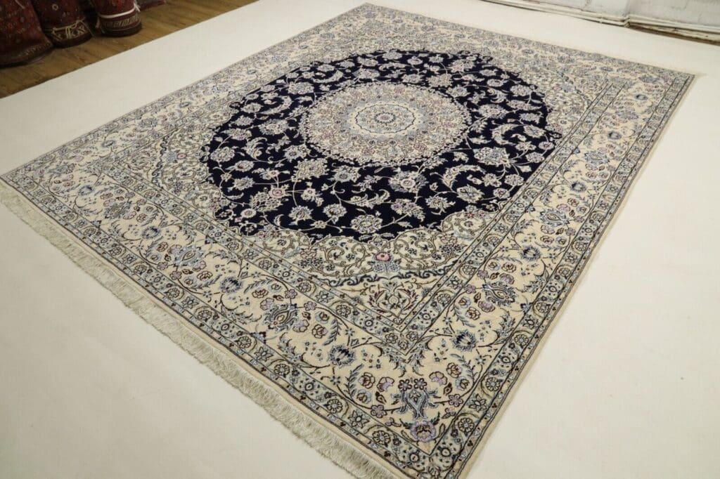 Perserteppich Nain 304 x 250 cm Schurwolle handgeknüpft